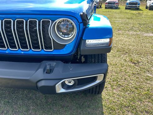 New 2025 Jeep Wrangler Sahara image 9