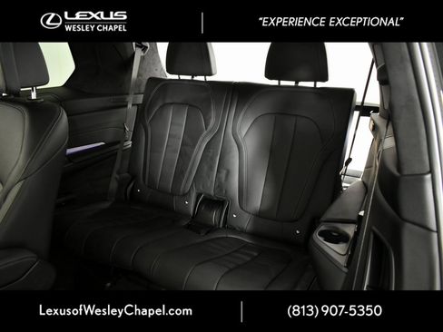 Used 2022 BMW X7 M50i w/ Luxury Seating Package image 27