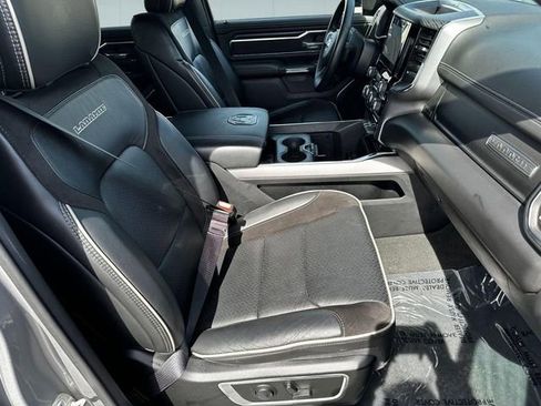 Used 2024 RAM 1500 Laramie AWD/4WD image 29