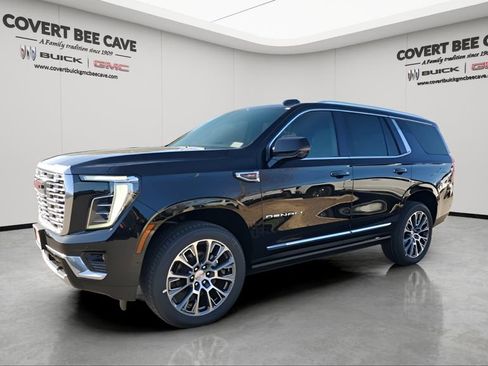 New 2026 GMC Yukon Denali w/ Sun & Power Step Package image 3