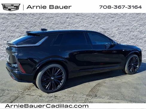 New 2026 Cadillac Lyriq Sport w/ LPO, ONYX Package AWD/4WD image 6