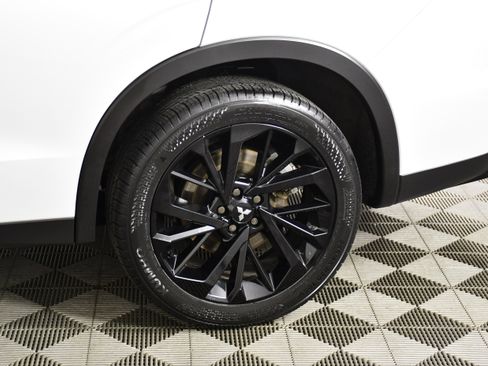 Used 2024 Mitsubishi Outlander SE Black Edition AWD/4WD image 51