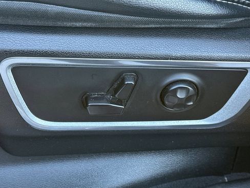 Used 2019 RAM 1500 Laramie image 14