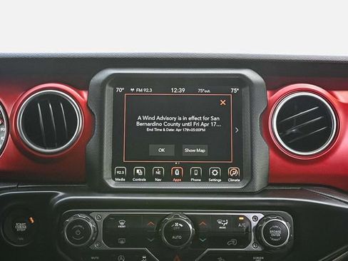 Used 2022 Jeep Gladiator Rubicon AWD/4WD image 16