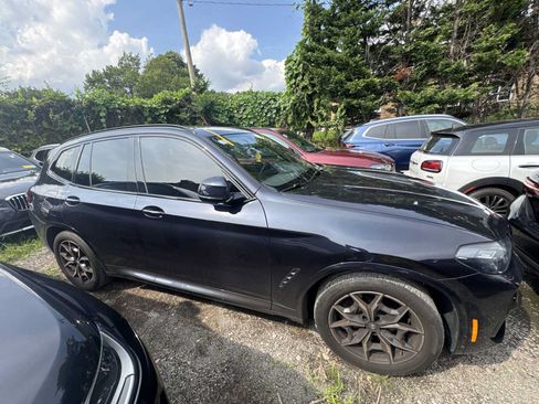 Used 2024 BMW X3 xDrive30i w/ M Sport Package AWD/4WD image 9