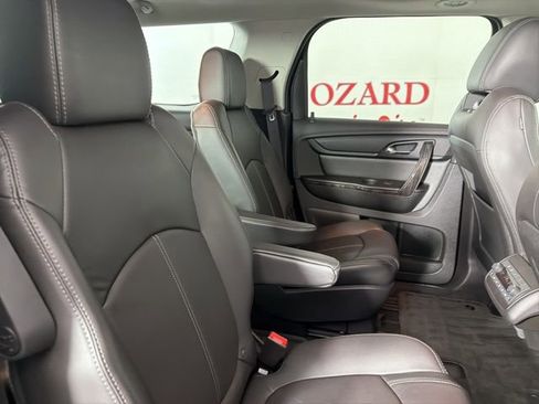 Used 2017 GMC Acadia Limited SLT AWD/4WD image 18