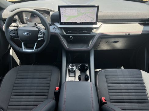 New 2026 Ford Explorer ST-Line w/ ST-Line Street Pack AWD/4WD image 2