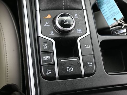 Used 2023 Kia Sorento X-Line EX image 24