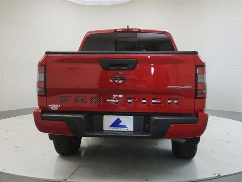 Used 2023 Nissan Frontier PRO-4X w/ Technology Package image 7