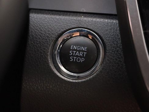 Used 2018 Toyota Camry XSE FWD image 14