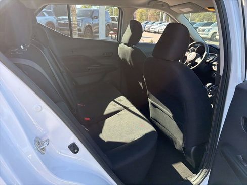 Certified 2025 Nissan Kicks Play S image 13