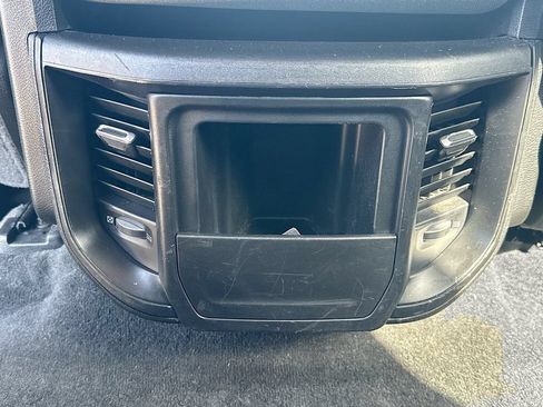 Used 2023 RAM 1500 Big Horn AWD/4WD image 25