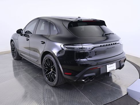 Used 2025 Porsche Macan GTS image 3