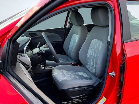 Used 2018 Chevrolet Sonic LS image 24