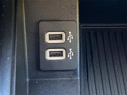 Used 2020 Ford F150 Lariat w/ Equipment Group 502A Luxury image 27