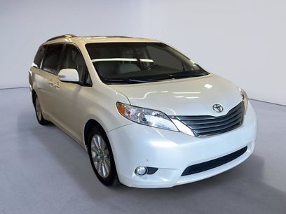 Used 2014 Toyota Sienna Limited w/ Limited Premium Package
