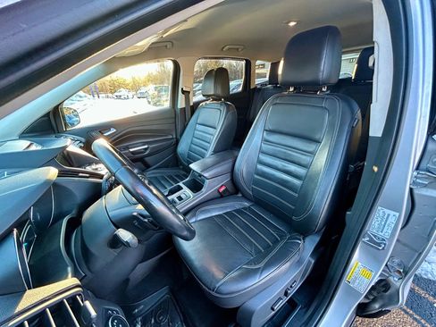 Used 2017 Ford Escape Titanium image 11