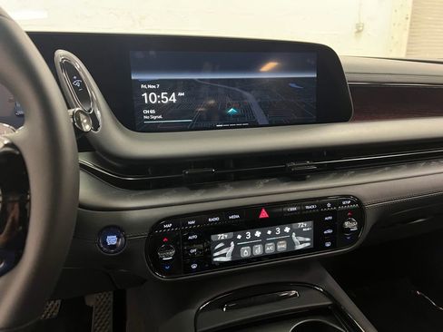 New 2026 Genesis G90 3.5T Prestige image 21