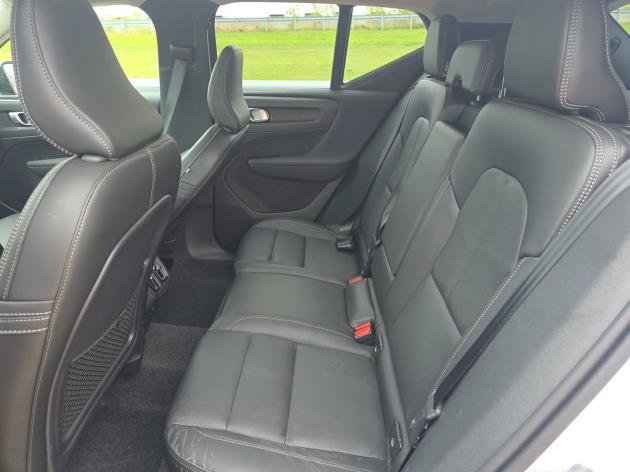 Used 2026 Volvo XC40 B5 Plus AWD/4WD image 9