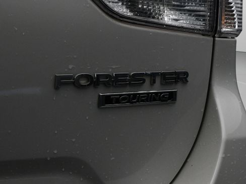 Used 2022 Subaru Forester Touring AWD/4WD image 12