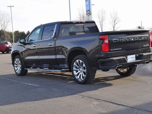 Used 2019 Chevrolet Silverado 1500 High Country w/ Technology Package image 5