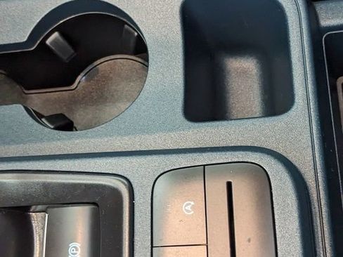 Certified 2025 Ford Maverick Lariat w/ Black Appearance Package image 33