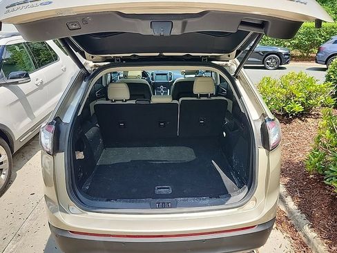 Used 2017 Ford Edge Titanium w/ Equipment Group 301A FWD image 20