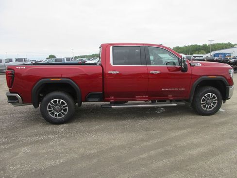 New 2026 GMC Sierra 2500 SLT w/ SLT Premium Package AWD/4WD image 3