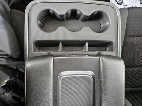 Used 2015 Chevrolet Silverado 2500 LT image 25