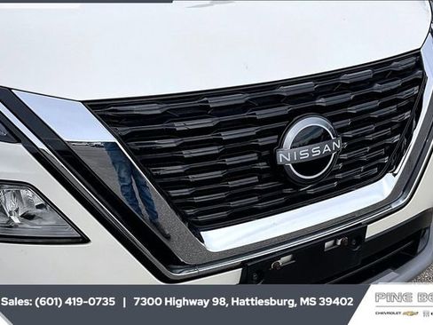Used 2023 Nissan Rogue SV image 21