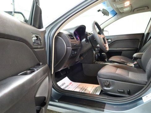 Used 2011 Ford Fusion SE image 9