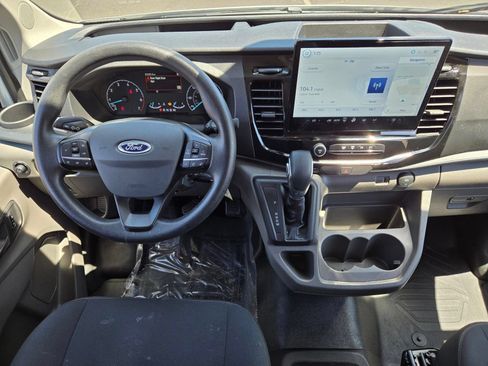Used 2023 Ford Transit 350 XLT RWD image 12