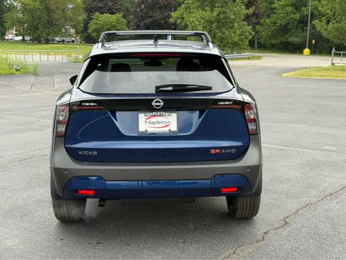 Used 2026 Nissan Kicks SR w/ Cold Weather Package AWD/4WD image 4