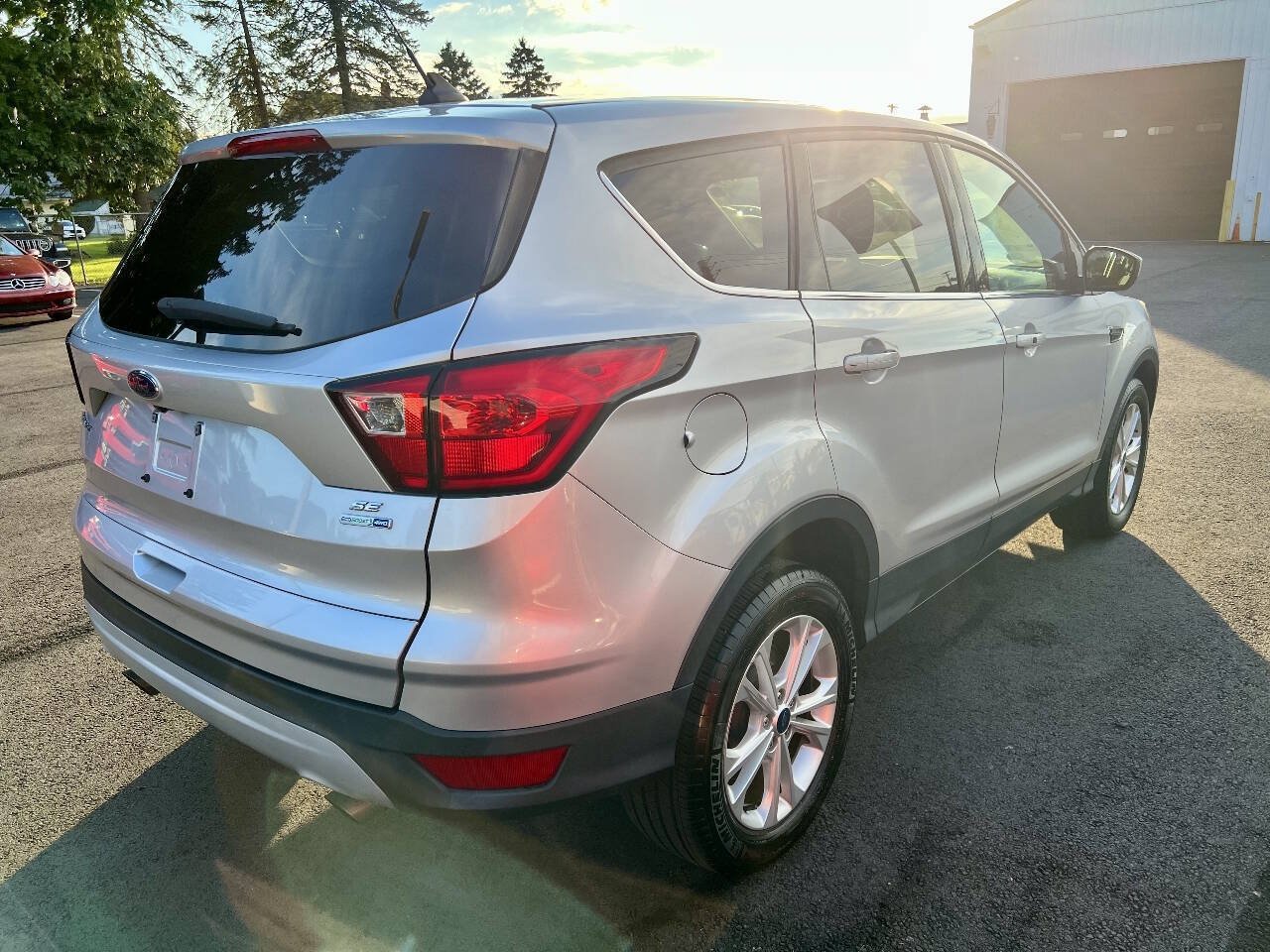 Used 2019 Ford Escape SE AWD/4WD image 5