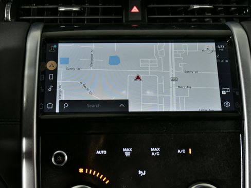 Used 2023 Land Rover Discovery Sport S image 17