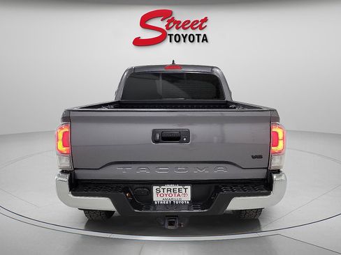 Certified 2023 Toyota Tacoma TRD Off-Road image 3