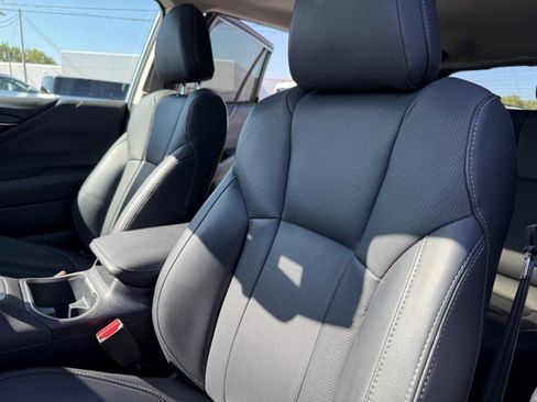 Used 2023 Subaru Outback Limited image 16