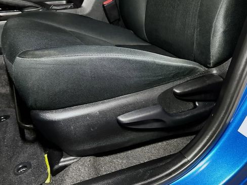 Used 2016 Toyota RAV4 LE image 16