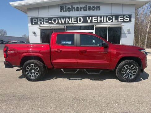 Certified 2024 Chevrolet Colorado Z71 w/ Z71 Convenience Package 2 AWD/4WD image 2