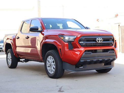 Used 2026 Toyota Tacoma SR RWD image 2