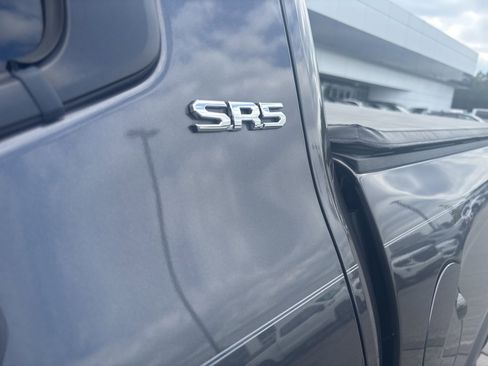 Used 2022 Toyota Tundra SR5 image 11