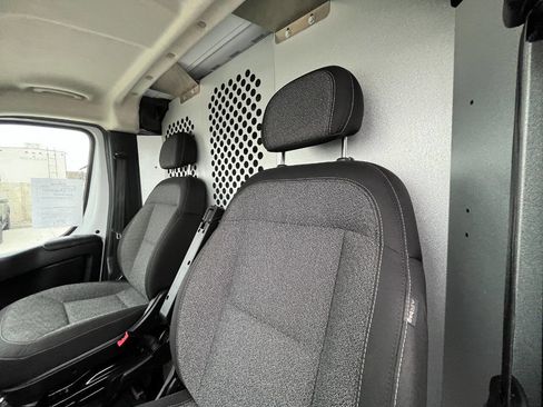 Used 2023 RAM ProMaster 2500 image 19