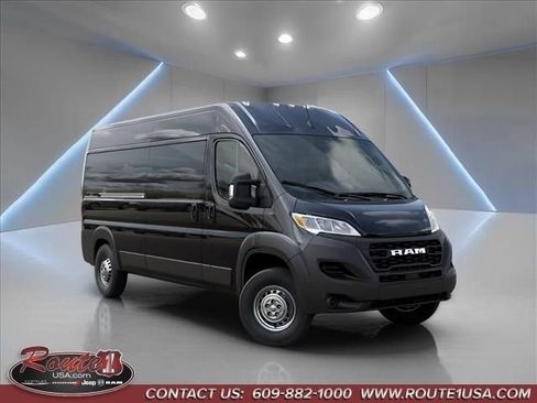 New 2026 RAM ProMaster 2500 w/ Storage Group FWD image 6