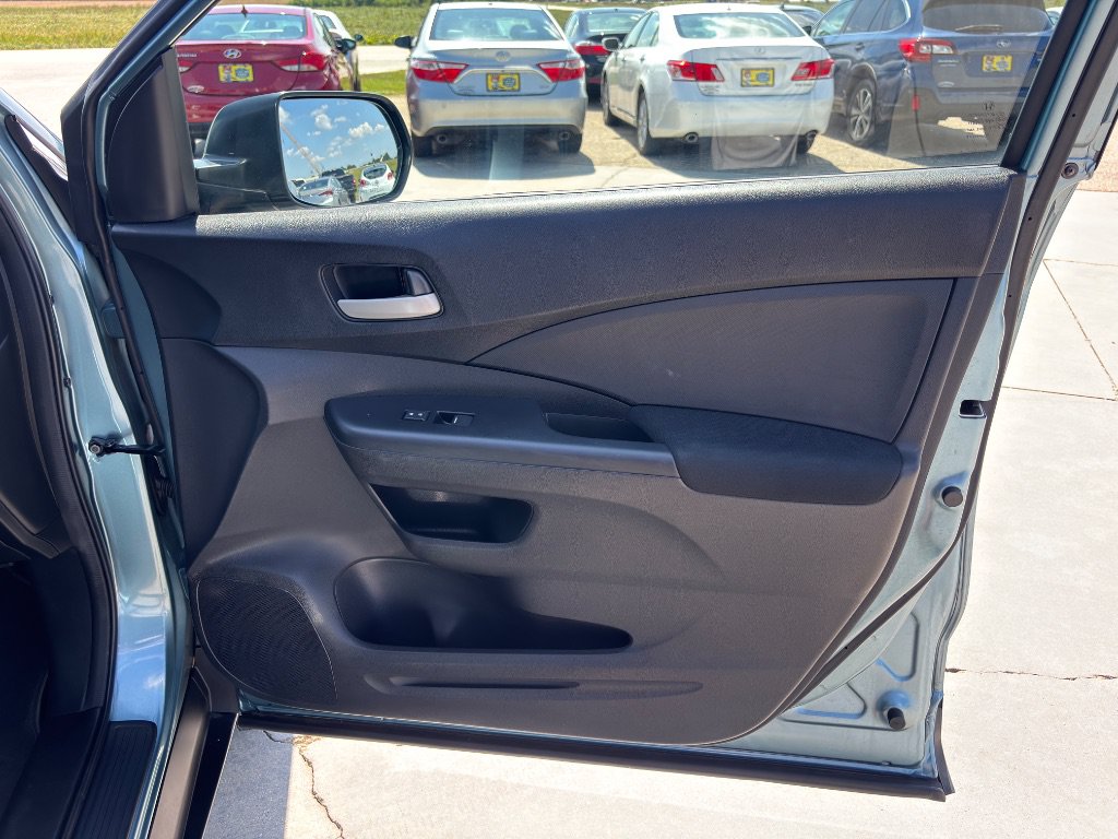 Used 2014 Honda CR-V LX image 25
