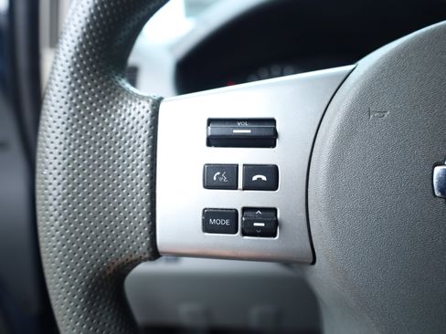 Used 2020 Nissan Frontier SV image 21