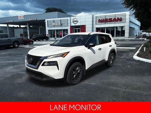 Used 2021 Nissan Rogue S image 9