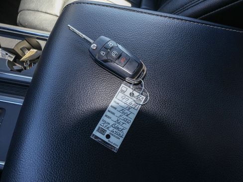 Used 2018 Ford F150 XLT w/ Equipment Group 302A Luxury image 25