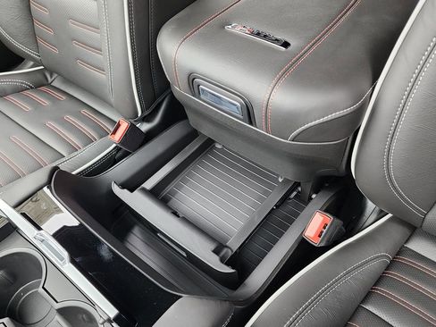 New 2026 GMC Yukon AT4 Ultimate AWD/4WD image 40
