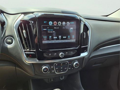Certified 2018 Chevrolet Traverse LT FWD image 21