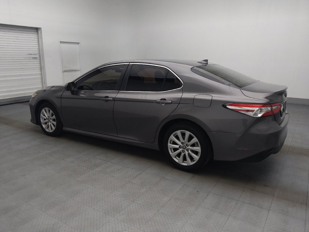Used 2020 Toyota Camry LE FWD image 3